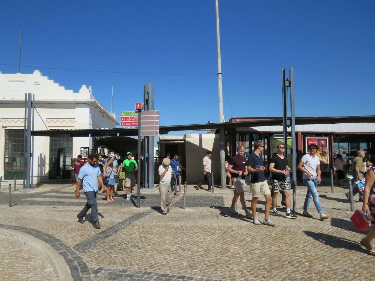 Tejo House River Lisbon Almada